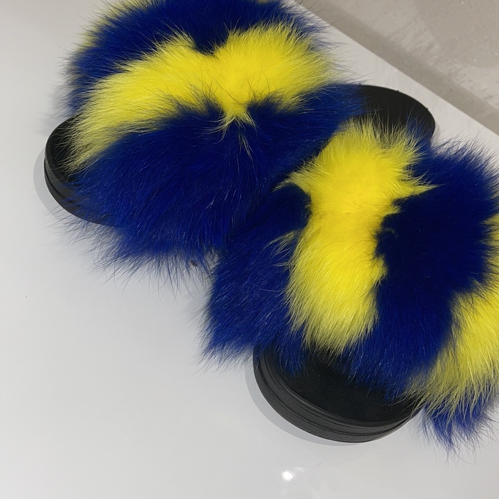 Fur slides - Picture 2 of 3